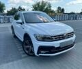 Белый Фольксваген Тигуан, объемом двигателя 2 л и пробегом 47 тыс. км за 15400 $, фото 1 на Automoto.ua