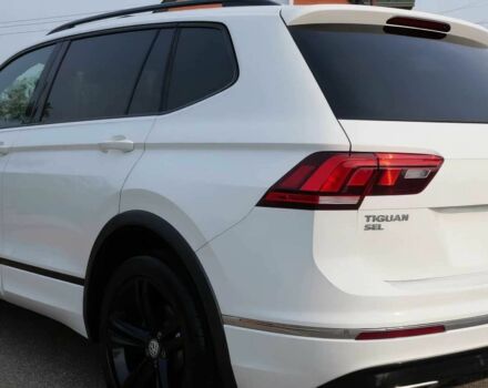 Белый Фольксваген Тигуан, объемом двигателя 2 л и пробегом 48 тыс. км за 5600 $, фото 3 на Automoto.ua