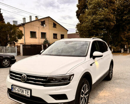 Белый Фольксваген Тигуан, объемом двигателя 1.98 л и пробегом 156 тыс. км за 28800 $, фото 2 на Automoto.ua