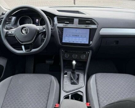 Білий Фольксваген Тігуан, об'ємом двигуна 2 л та пробігом 54 тис. км за 11700 $, фото 7 на Automoto.ua