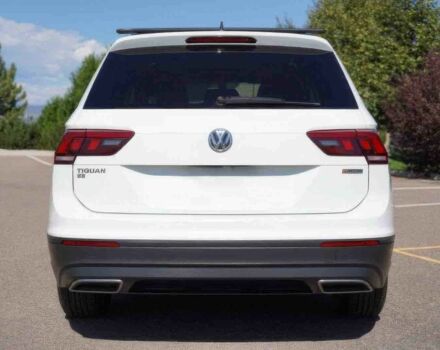 Белый Фольксваген Тигуан, объемом двигателя 2 л и пробегом 41 тыс. км за 14300 $, фото 4 на Automoto.ua