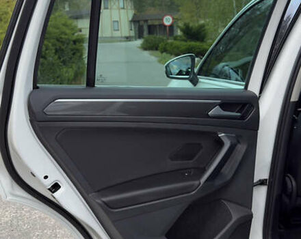 Белый Фольксваген Тигуан, объемом двигателя 1.98 л и пробегом 87 тыс. км за 28900 $, фото 23 на Automoto.ua