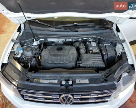 Белый Фольксваген Тигуан, объемом двигателя 2 л и пробегом 150 тыс. км за 4100 $, фото 11 на Automoto.ua