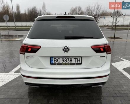 Белый Фольксваген Тигуан, объемом двигателя 1.98 л и пробегом 82 тыс. км за 22700 $, фото 4 на Automoto.ua