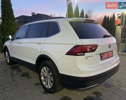 Белый Фольксваген Тигуан, объемом двигателя 1.98 л и пробегом 179 тыс. км за 17700 $, фото 1 на Automoto.ua