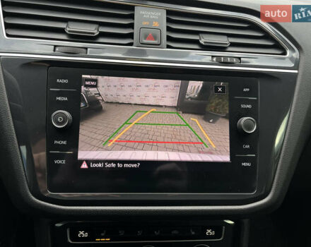 Білий Фольксваген Тігуан, об'ємом двигуна 2 л та пробігом 137 тис. км за 19350 $, фото 24 на Automoto.ua