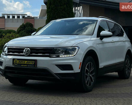 Білий Фольксваген Тігуан, об'ємом двигуна 2 л та пробігом 110 тис. км за 21850 $, фото 2 на Automoto.ua