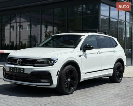 Білий Фольксваген Тігуан, об'ємом двигуна 2 л та пробігом 110 тис. км за 25999 $, фото 21 на Automoto.ua