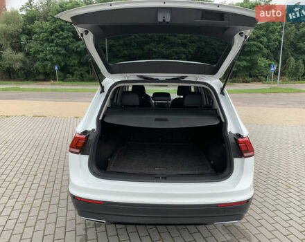 Белый Фольксваген Тигуан, объемом двигателя 2 л и пробегом 113 тыс. км за 21300 $, фото 8 на Automoto.ua