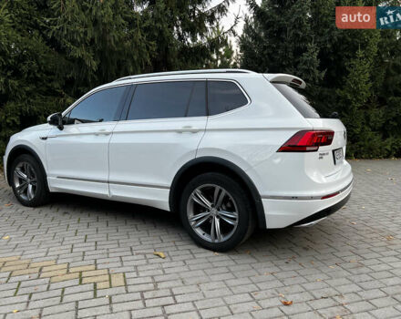 Белый Фольксваген Тигуан, объемом двигателя 1.98 л и пробегом 55 тыс. км за 27999 $, фото 1 на Automoto.ua