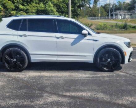 Білий Фольксваген Тігуан, об'ємом двигуна 2 л та пробігом 43 тис. км за 13000 $, фото 5 на Automoto.ua