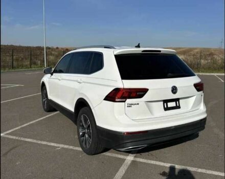 Белый Фольксваген Тигуан, объемом двигателя 2 л и пробегом 63 тыс. км за 17100 $, фото 5 на Automoto.ua