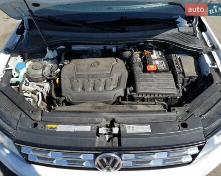 Білий Фольксваген Тігуан, об'ємом двигуна 1.98 л та пробігом 70 тис. км за 3000 $, фото 11 на Automoto.ua