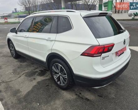 Білий Фольксваген Тігуан, об'ємом двигуна 2 л та пробігом 99 тис. км за 17900 $, фото 6 на Automoto.ua