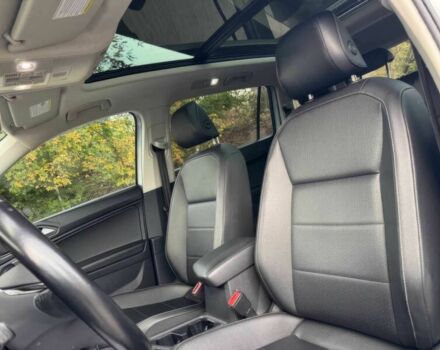 Белый Фольксваген Тигуан, объемом двигателя 2 л и пробегом 50 тыс. км за 6700 $, фото 10 на Automoto.ua