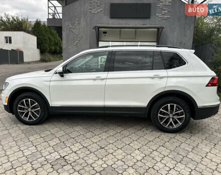 Білий Фольксваген Тігуан, об'ємом двигуна 1.98 л та пробігом 76 тис. км за 23900 $, фото 2 на Automoto.ua