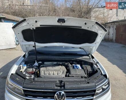 Белый Фольксваген Тигуан, объемом двигателя 1.98 л и пробегом 144 тыс. км за 21900 $, фото 9 на Automoto.ua