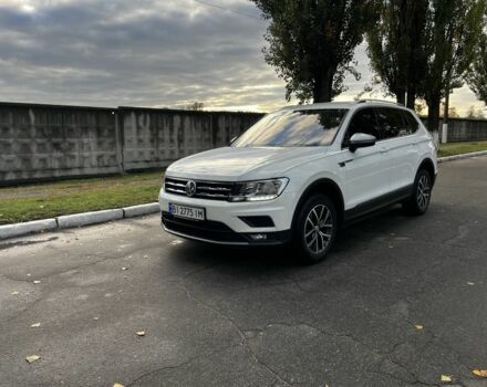 Білий Фольксваген Тігуан, об'ємом двигуна 2 л та пробігом 203 тис. км за 24500 $, фото 2 на Automoto.ua