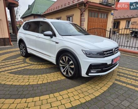 Білий Фольксваген Тігуан, об'ємом двигуна 2 л та пробігом 245 тис. км за 28900 $, фото 25 на Automoto.ua