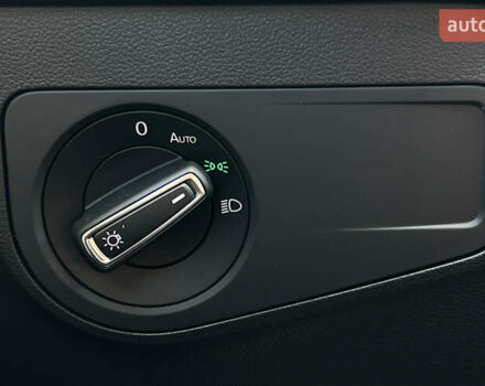 Білий Фольксваген Тігуан, об'ємом двигуна 2 л та пробігом 110 тис. км за 21850 $, фото 20 на Automoto.ua