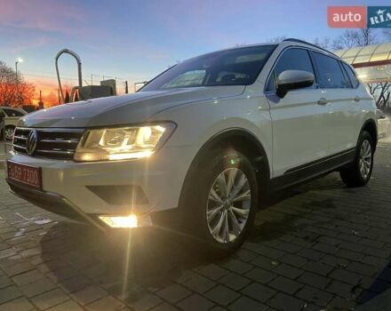 Белый Фольксваген Тигуан, объемом двигателя 1.98 л и пробегом 179 тыс. км за 17700 $, фото 4 на Automoto.ua
