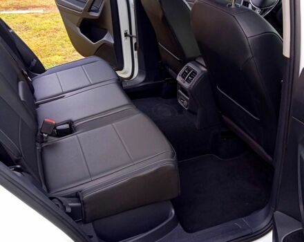 Білий Фольксваген Тігуан, об'ємом двигуна 2 л та пробігом 120 тис. км за 17000 $, фото 9 на Automoto.ua