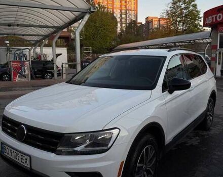 Белый Фольксваген Тигуан, объемом двигателя 1.98 л и пробегом 97 тыс. км за 21300 $, фото 2 на Automoto.ua