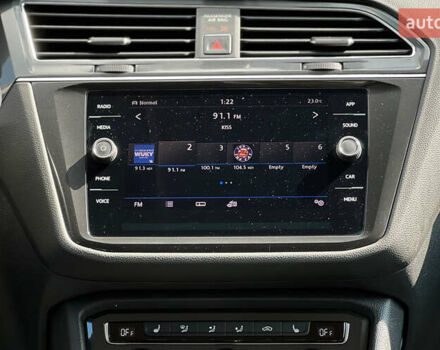 Білий Фольксваген Тігуан, об'ємом двигуна 2 л та пробігом 110 тис. км за 21850 $, фото 15 на Automoto.ua