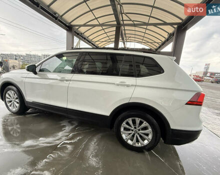Белый Фольксваген Тигуан, объемом двигателя 1.98 л и пробегом 94 тыс. км за 17500 $, фото 10 на Automoto.ua
