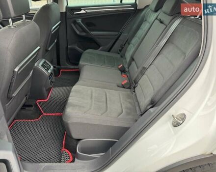 Белый Фольксваген Тигуан, объемом двигателя 1.98 л и пробегом 204 тыс. км за 23000 $, фото 48 на Automoto.ua