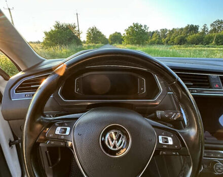 Белый Фольксваген Тигуан, объемом двигателя 2 л и пробегом 198 тыс. км за 41500 $, фото 18 на Automoto.ua