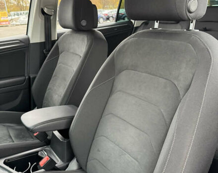 Белый Фольксваген Тигуан, объемом двигателя 1.98 л и пробегом 54 тыс. км за 31500 $, фото 48 на Automoto.ua