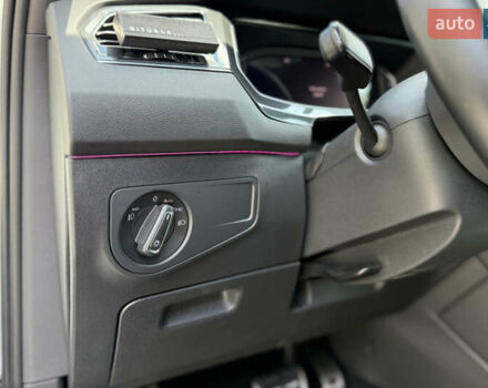 Білий Фольксваген Тігуан, об'ємом двигуна 2 л та пробігом 110 тис. км за 25999 $, фото 27 на Automoto.ua