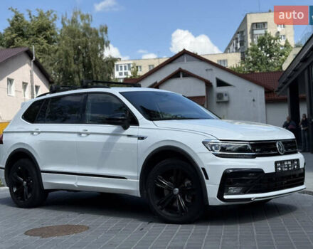 Білий Фольксваген Тігуан, об'ємом двигуна 2 л та пробігом 110 тис. км за 25999 $, фото 6 на Automoto.ua