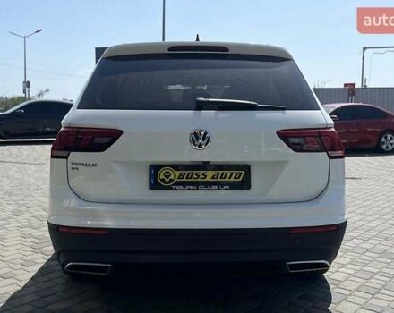 Белый Фольксваген Тигуан, объемом двигателя 1.98 л и пробегом 123 тыс. км за 21800 $, фото 5 на Automoto.ua