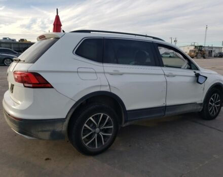 Білий Фольксваген Тігуан, об'ємом двигуна 2 л та пробігом 132 тис. км за 10950 $, фото 3 на Automoto.ua