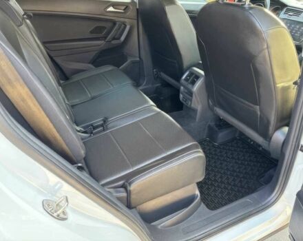 Белый Фольксваген Тигуан, объемом двигателя 2 л и пробегом 34 тыс. км за 13000 $, фото 10 на Automoto.ua