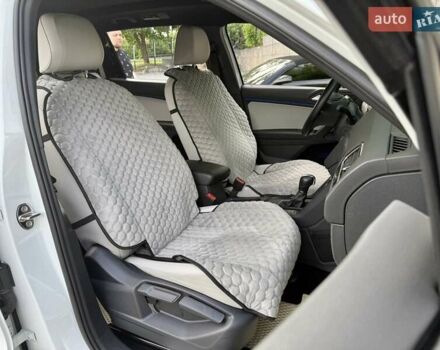 Белый Фольксваген Тигуан, объемом двигателя 1.98 л и пробегом 58 тыс. км за 25000 $, фото 13 на Automoto.ua