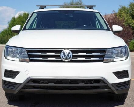 Белый Фольксваген Тигуан, объемом двигателя 2 л и пробегом 30 тыс. км за 8000 $, фото 1 на Automoto.ua