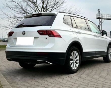 Білий Фольксваген Тігуан, об'ємом двигуна 2 л та пробігом 54 тис. км за 11700 $, фото 2 на Automoto.ua