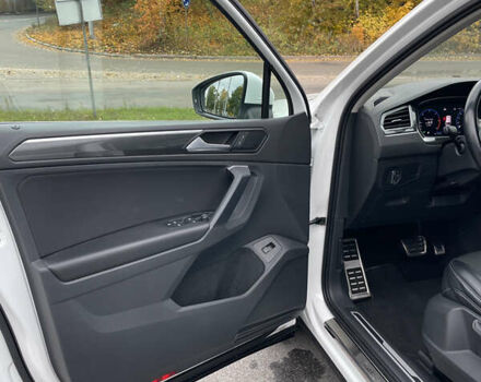 Белый Фольксваген Тигуан, объемом двигателя 1.98 л и пробегом 92 тыс. км за 31900 $, фото 11 на Automoto.ua