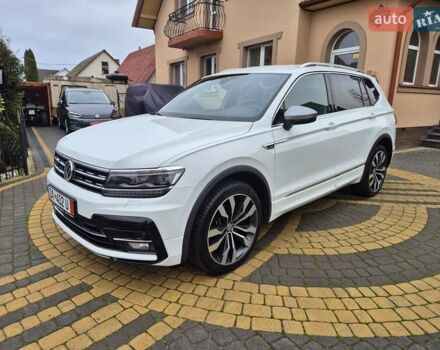 Білий Фольксваген Тігуан, об'ємом двигуна 2 л та пробігом 245 тис. км за 28900 $, фото 6 на Automoto.ua