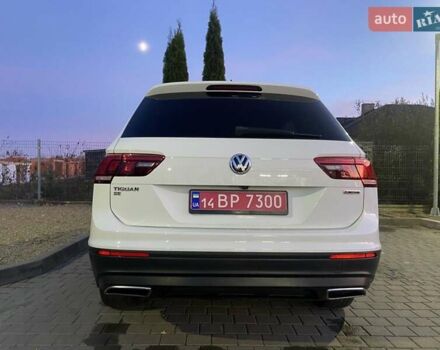 Белый Фольксваген Тигуан, объемом двигателя 1.98 л и пробегом 179 тыс. км за 17700 $, фото 5 на Automoto.ua