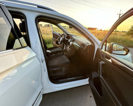 Белый Фольксваген Тигуан, объемом двигателя 2 л и пробегом 198 тыс. км за 41500 $, фото 21 на Automoto.ua