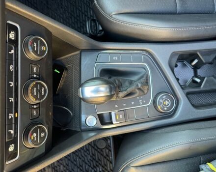 Білий Фольксваген Тігуан, об'ємом двигуна 2 л та пробігом 103 тис. км за 21000 $, фото 13 на Automoto.ua