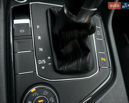 Белый Фольксваген Тигуан, объемом двигателя 1.98 л и пробегом 55 тыс. км за 27999 $, фото 52 на Automoto.ua