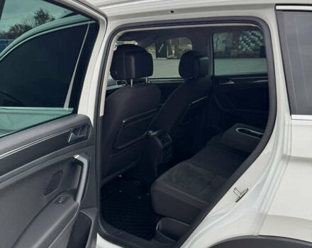 Белый Фольксваген Тигуан, объемом двигателя 1.98 л и пробегом 54 тыс. км за 31500 $, фото 33 на Automoto.ua