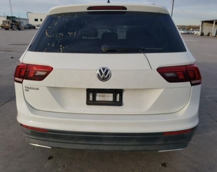 Білий Фольксваген Тігуан, об'ємом двигуна 2 л та пробігом 132 тис. км за 10950 $, фото 5 на Automoto.ua