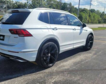 Білий Фольксваген Тігуан, об'ємом двигуна 2 л та пробігом 43 тис. км за 13000 $, фото 4 на Automoto.ua