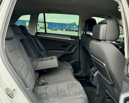 Белый Фольксваген Тигуан, объемом двигателя 1.98 л и пробегом 54 тыс. км за 31500 $, фото 27 на Automoto.ua